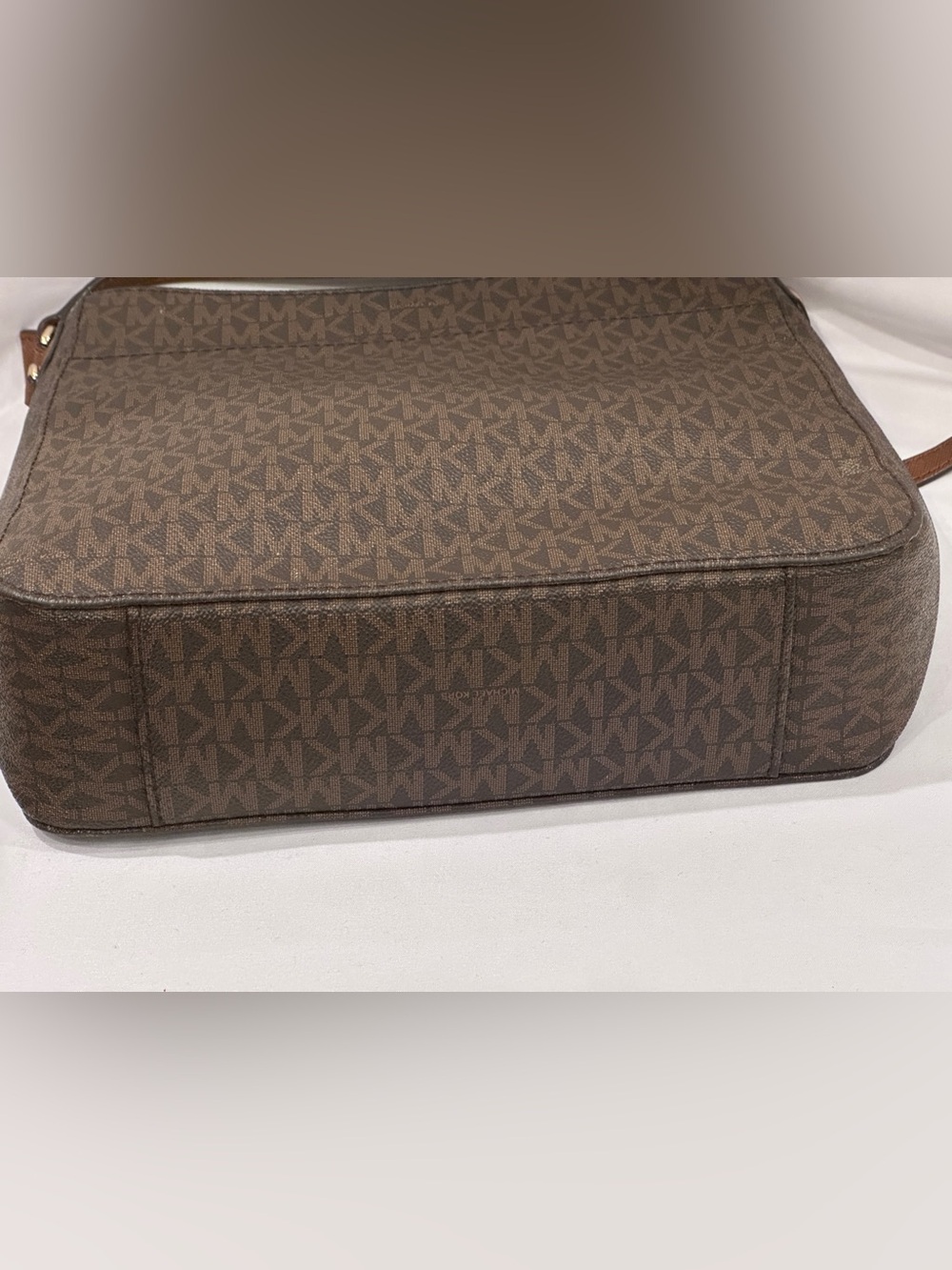 Michael Kors Woman Brown Signature Crossbody Bag - Picture 14 of 14